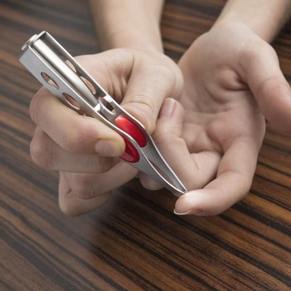 Kroppsbutiken Oletusotsikko Pihdit lampulla