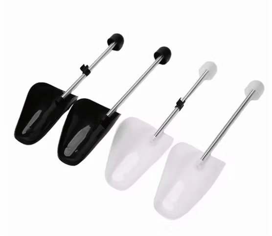 Kroppsbutiken skovidgare Jalkineet, joissa on kärjet (musta)